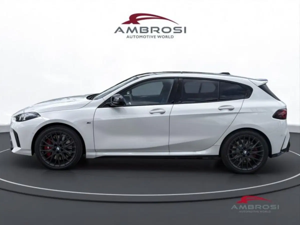 BMW Serie 1 nuova a Perugia (6)