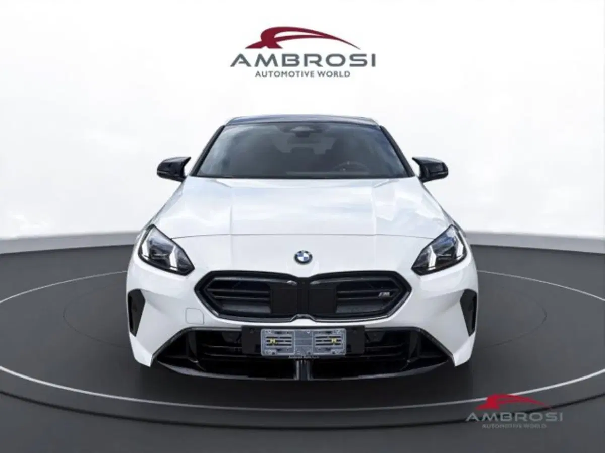 BMW Serie 1 nuova a Perugia (7)