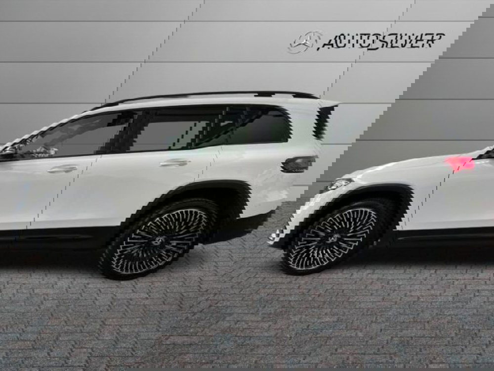 Mercedes-Benz EQB usata a Verona (6)