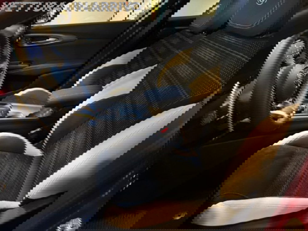 Alfa Romeo Tonale nuova a Modena (14)