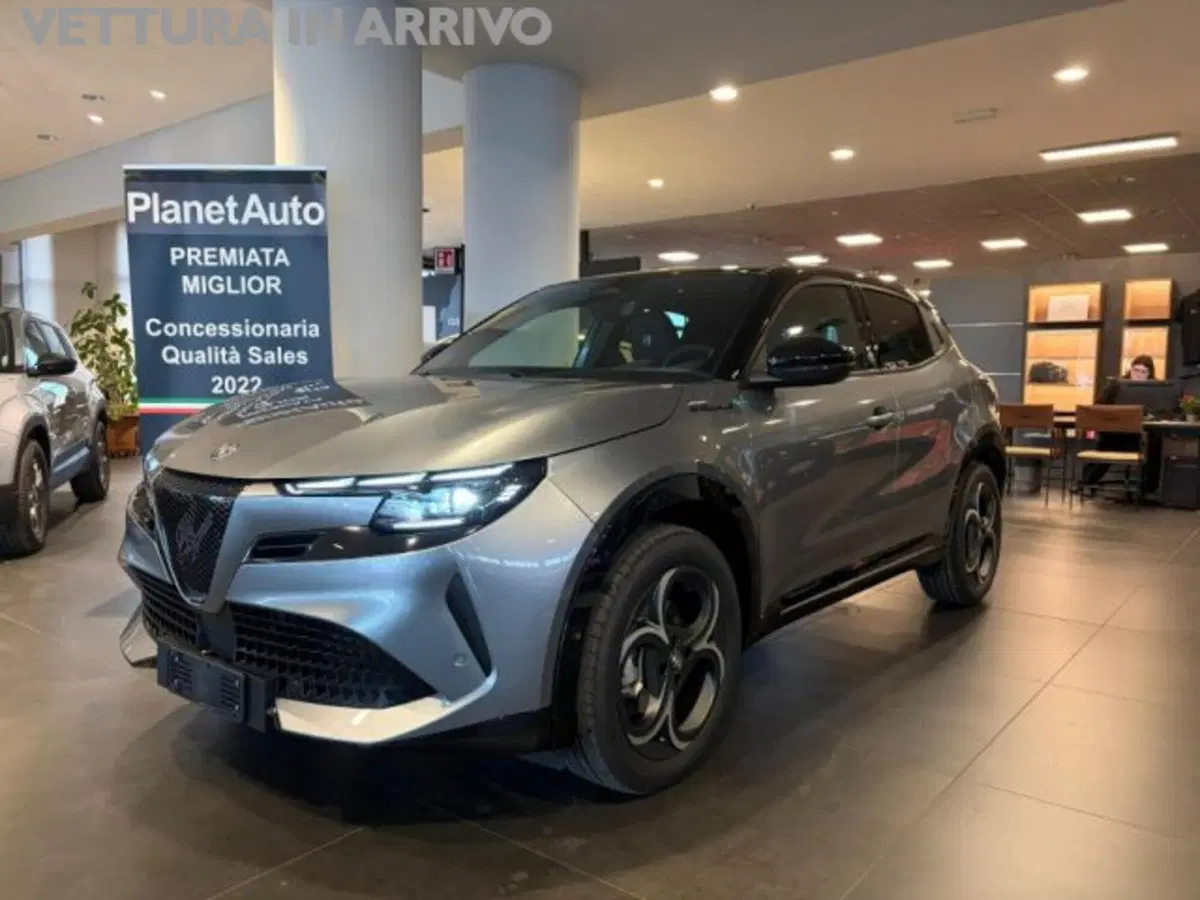 Alfa Romeo Junior nuova a Modena (2)