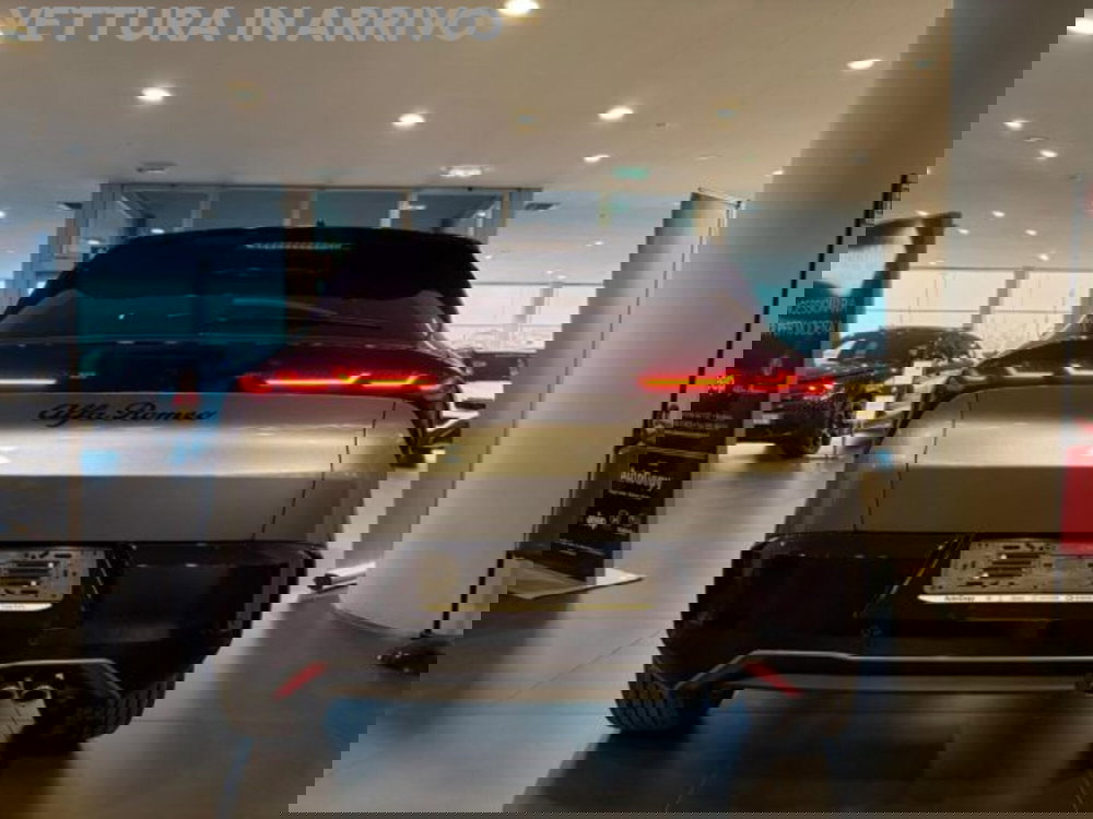 Alfa Romeo Junior nuova a Modena (5)