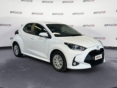 Toyota Yaris Cross 1.5 Hybrid 5p. E-CVT Active del 2024 usata a Verona
