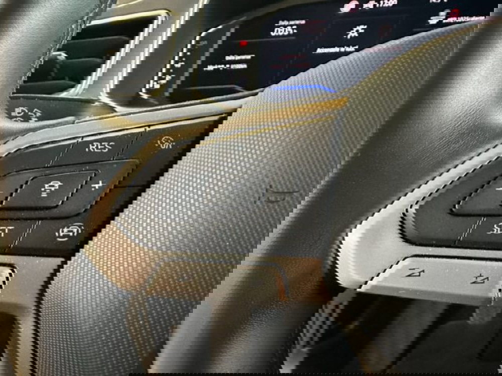 Volkswagen T-Roc usata a Vicenza (14)