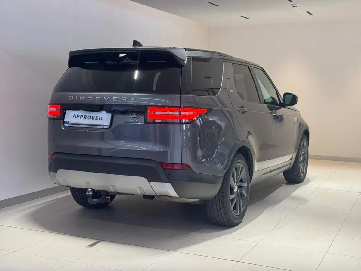 Land Rover Discovery Sport usata a Varese (2)
