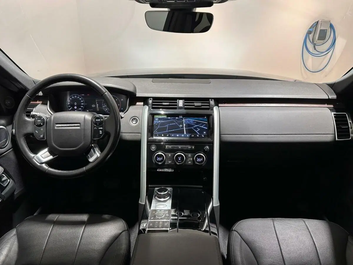 Land Rover Discovery Sport usata a Varese (4)