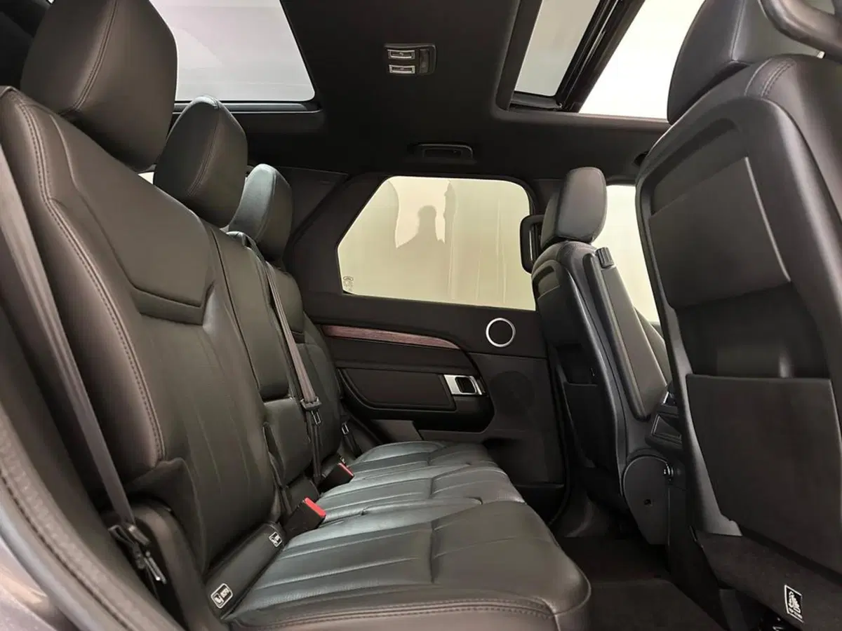 Land Rover Discovery Sport usata a Varese (5)