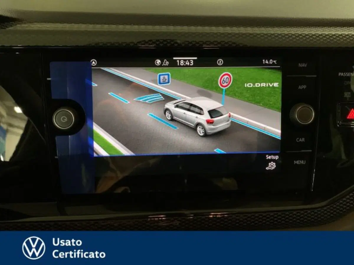 Volkswagen Polo nuova a Vicenza (12)