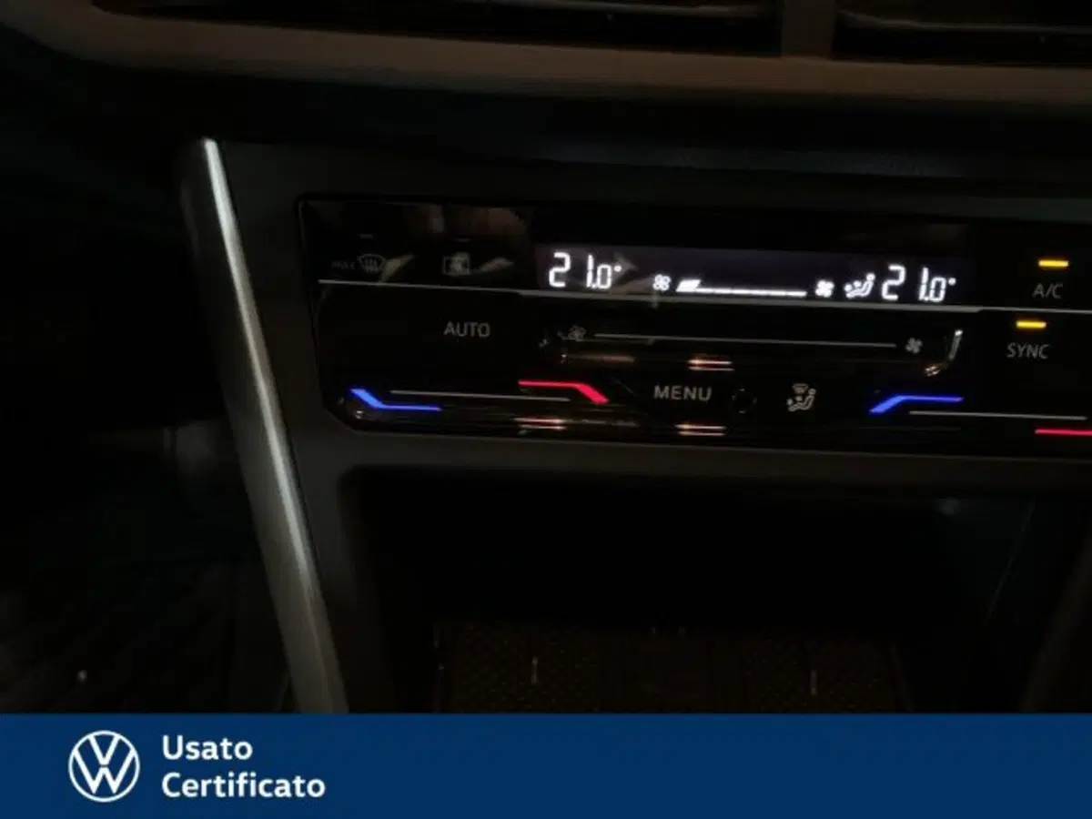 Volkswagen Polo nuova a Vicenza (15)