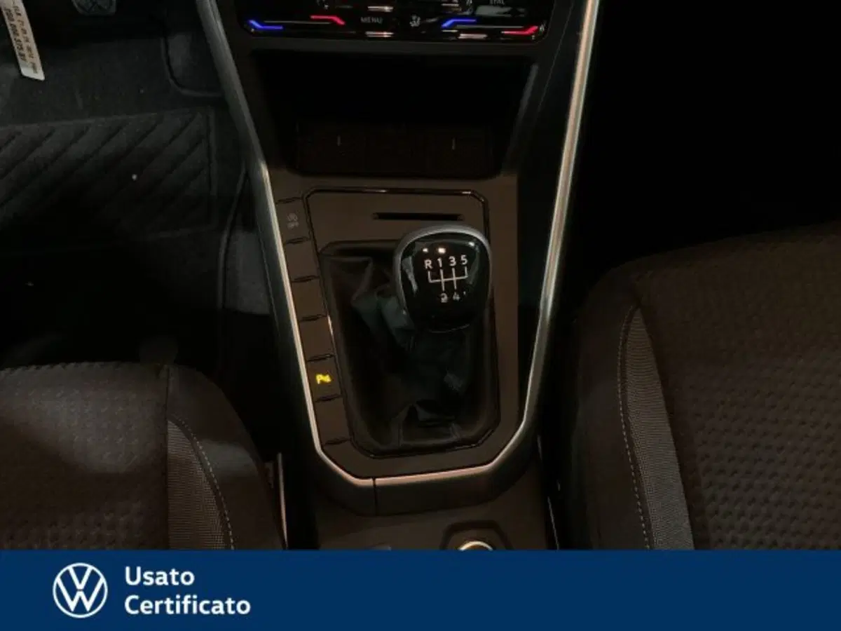 Volkswagen Polo nuova a Vicenza (16)