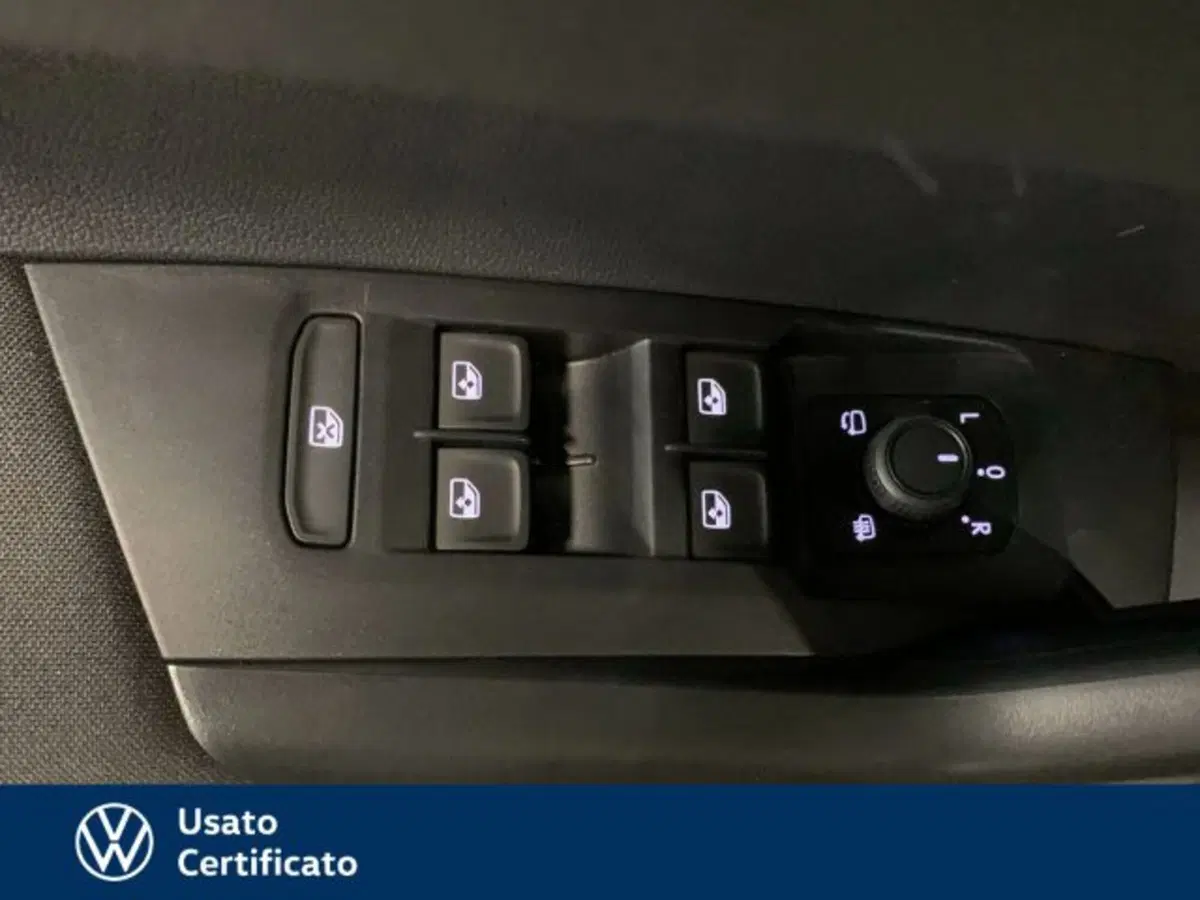 Volkswagen Polo nuova a Vicenza (18)