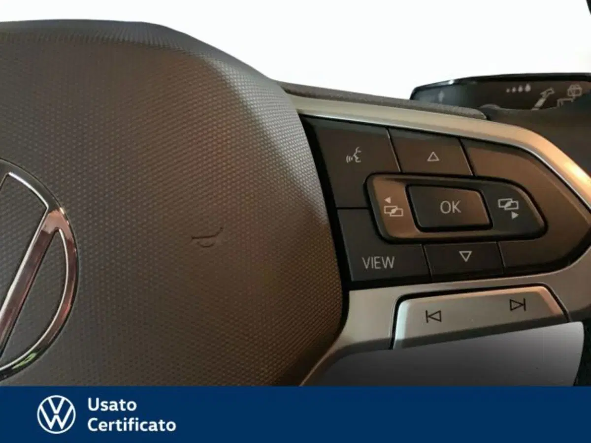 Volkswagen Polo nuova a Vicenza (9)