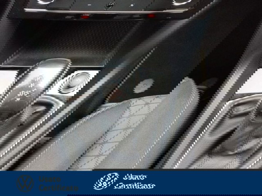 Volkswagen T-Cross usata a Vicenza (14)