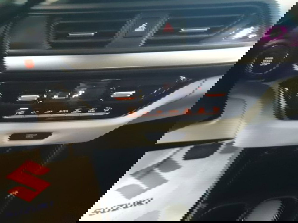 Suzuki Swift nuova a Reggio Emilia (18)