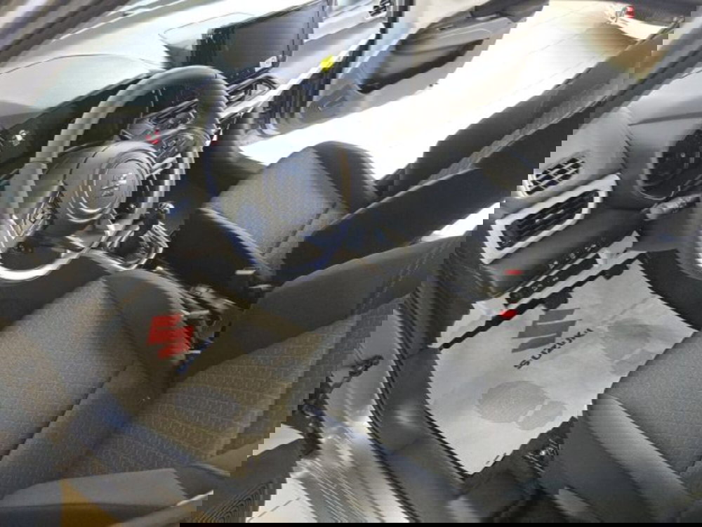 Suzuki Swift nuova a Reggio Emilia (9)