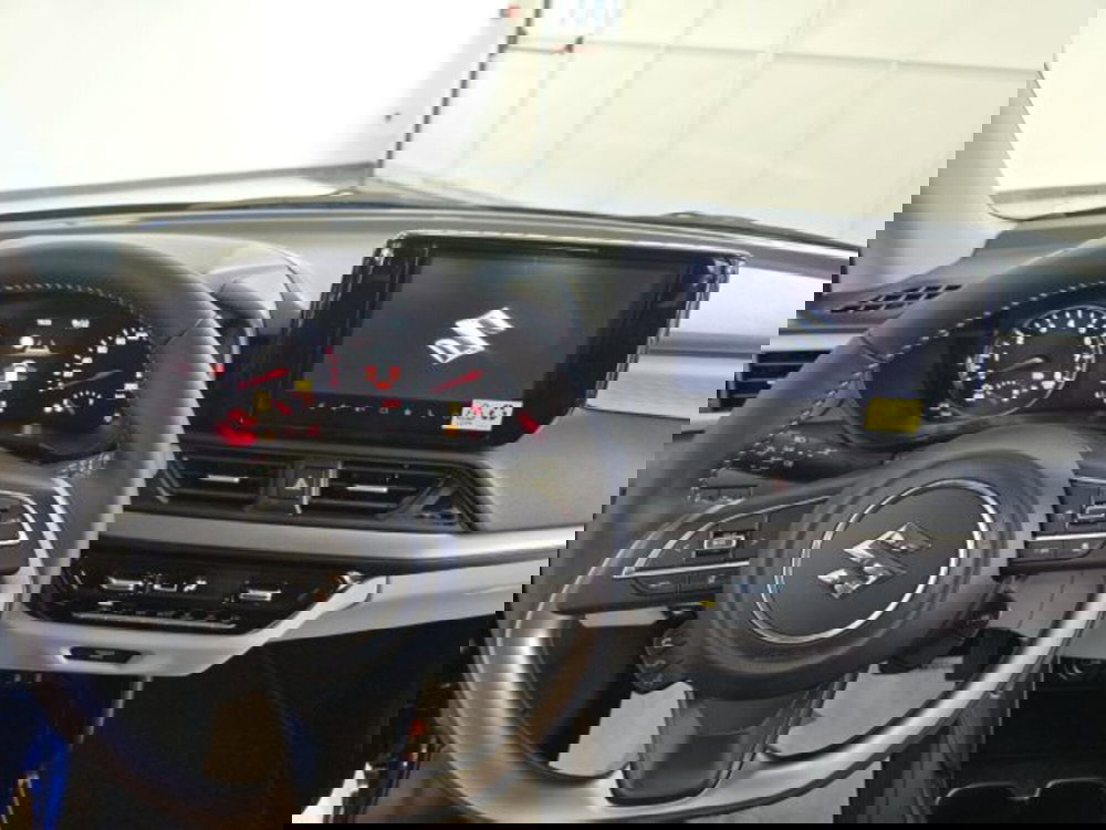 Suzuki Swift nuova a Reggio Emilia (9)