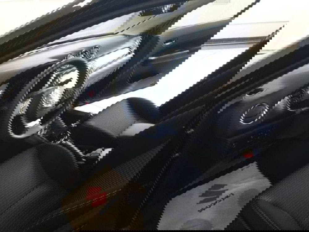 Suzuki Vitara nuova a Reggio Emilia (10)