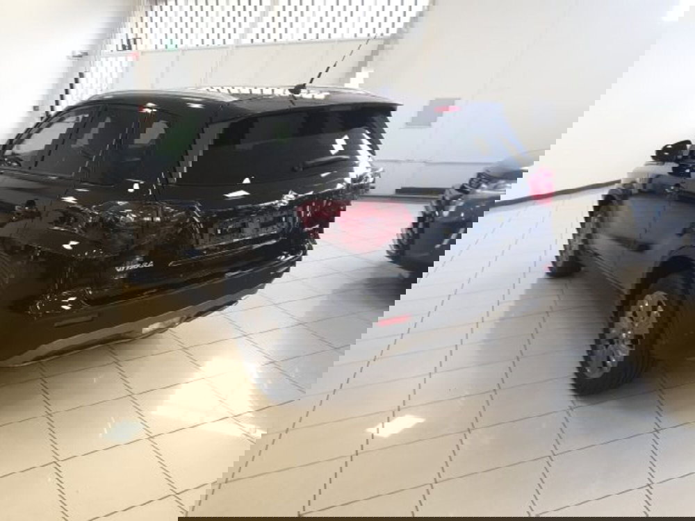 Suzuki Vitara nuova a Reggio Emilia (4)