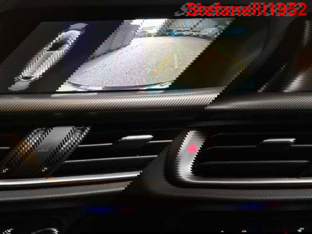 Alfa Romeo Stelvio usata a Bologna (17)