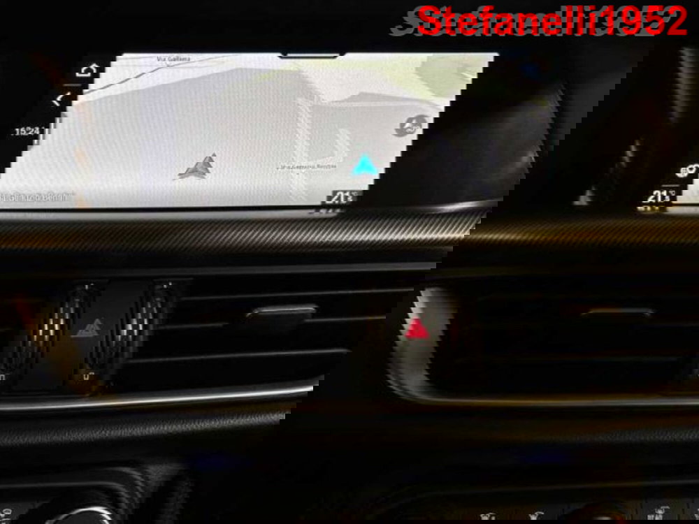 Alfa Romeo Stelvio usata a Bologna (18)