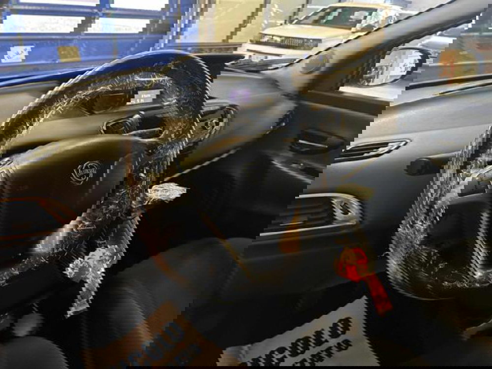 Lancia Ypsilon usata a Vercelli (12)