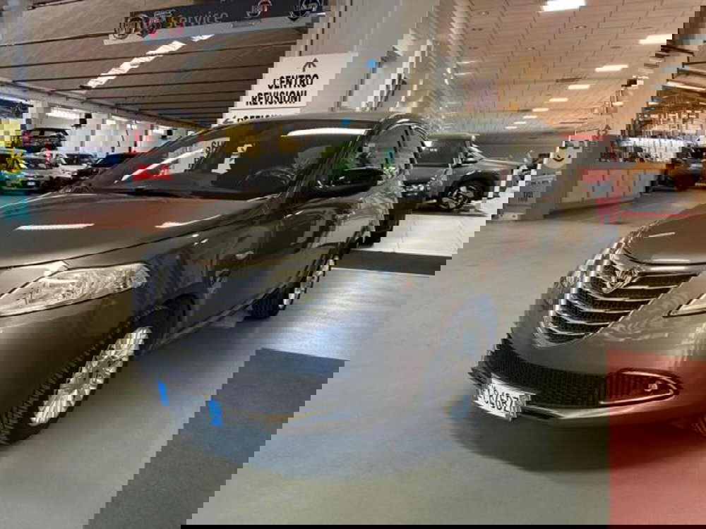 Lancia Ypsilon usata a Vercelli (3)