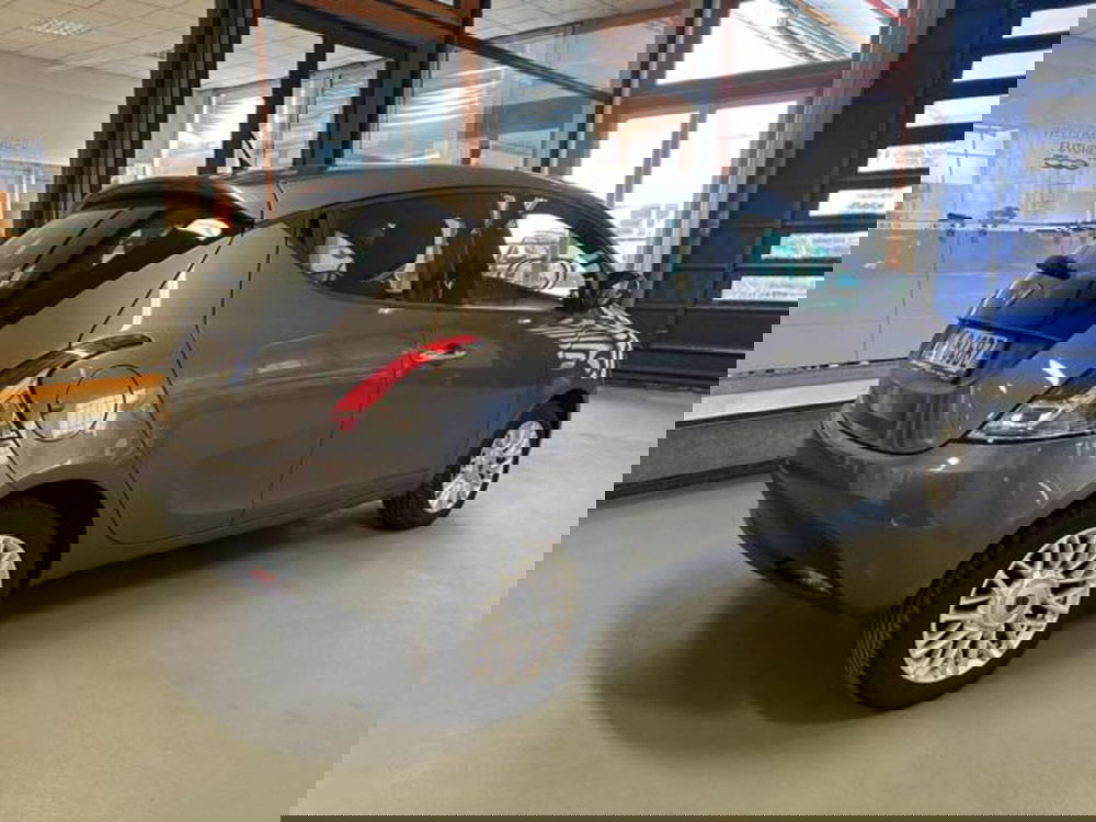 Lancia Ypsilon usata a Vercelli (6)