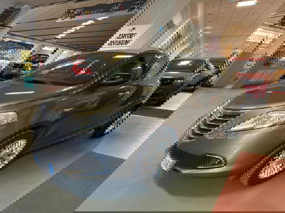 Lancia Ypsilon usata a Vercelli (9)