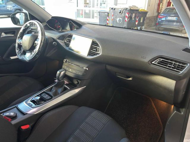 Peugeot 308 usata a Vercelli (12)