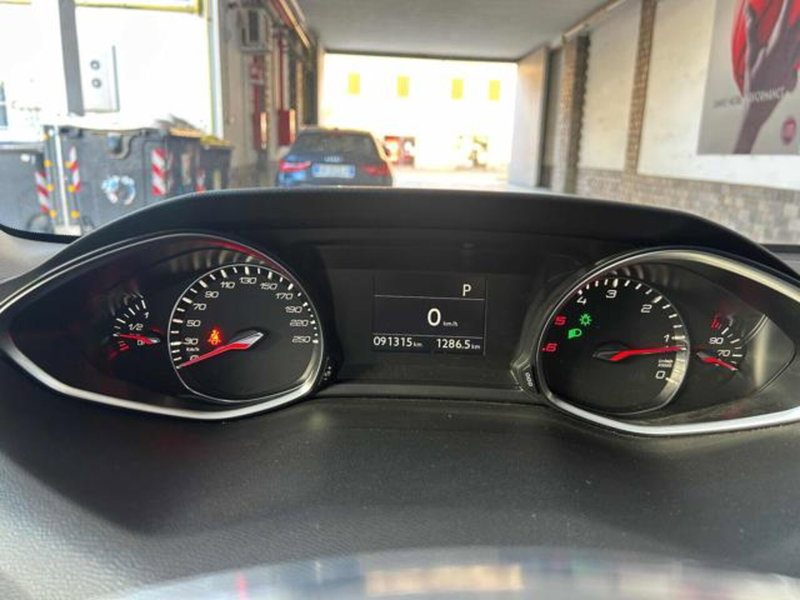 Peugeot 308 usata a Vercelli (17)