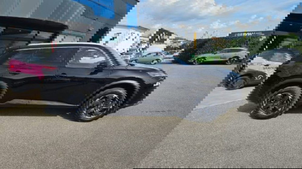 Nissan X-Trail usata a Lucca (3)