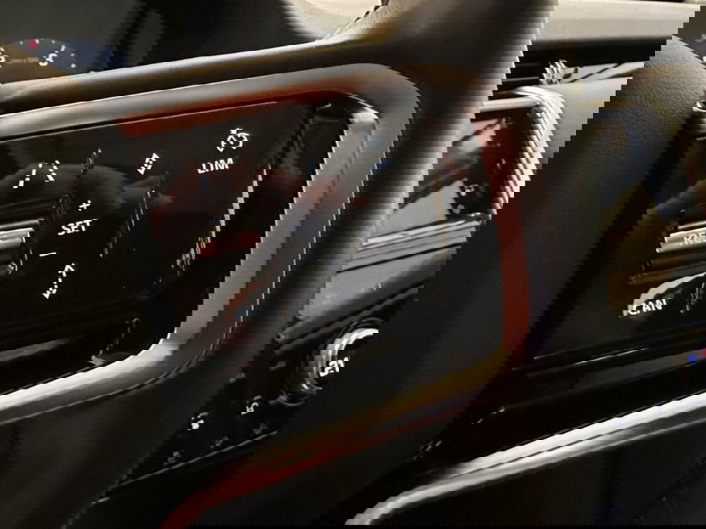 Land Rover Discovery Sport usata a Varese (13)