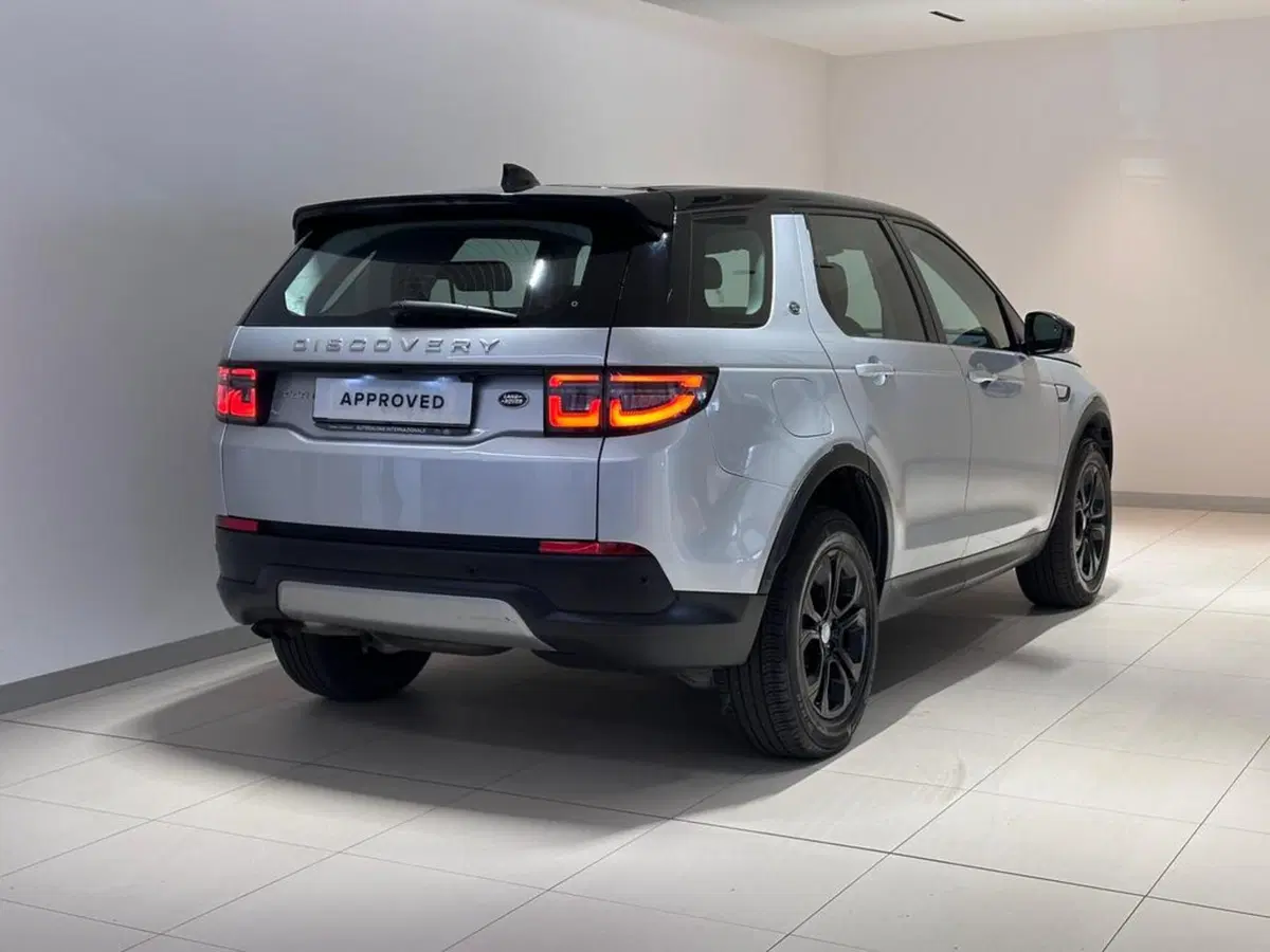 Land Rover Discovery Sport usata a Varese (2)