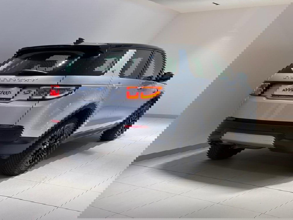 Land Rover Discovery Sport usata a Varese (2)