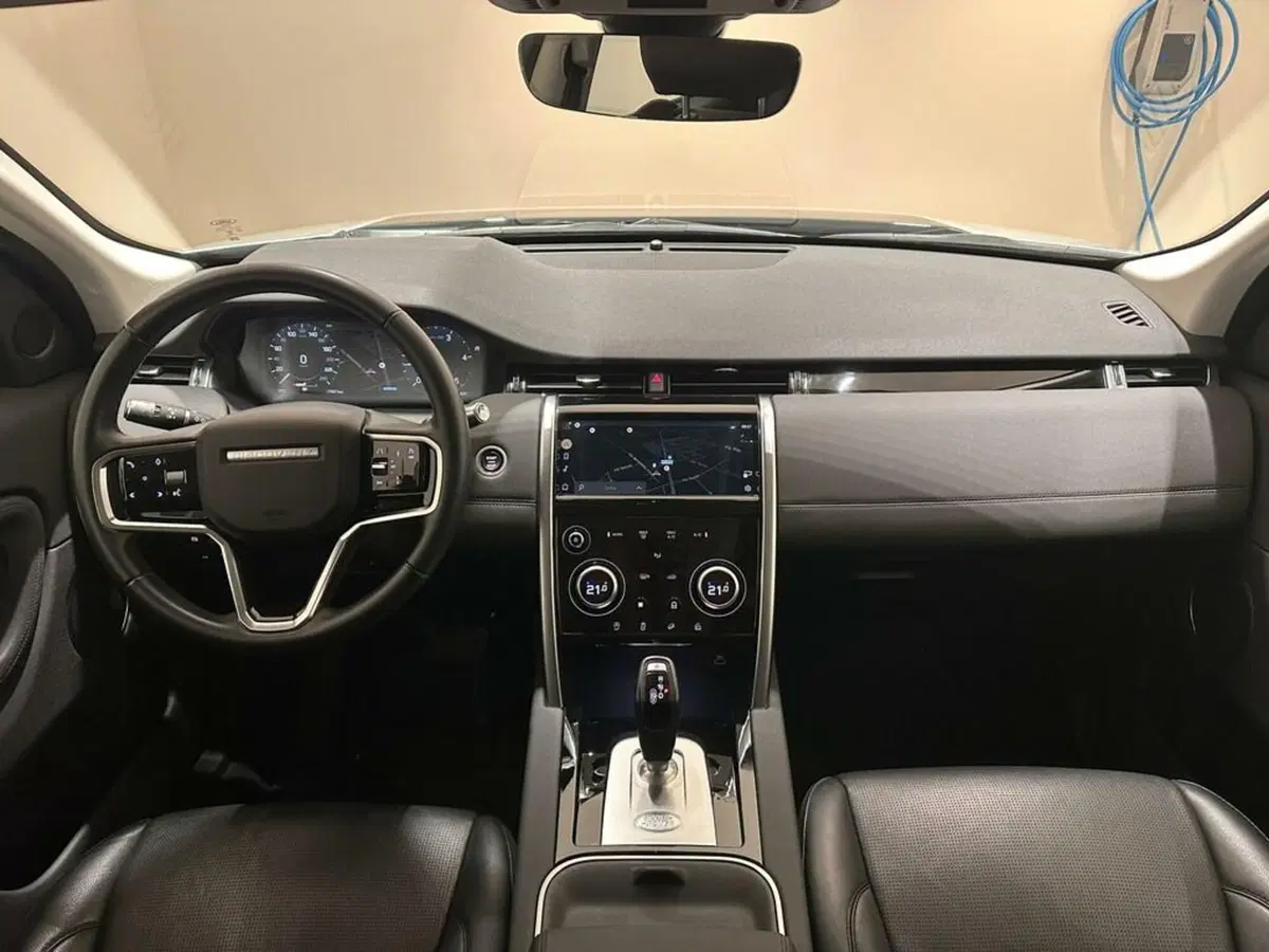 Land Rover Discovery Sport usata a Varese (4)