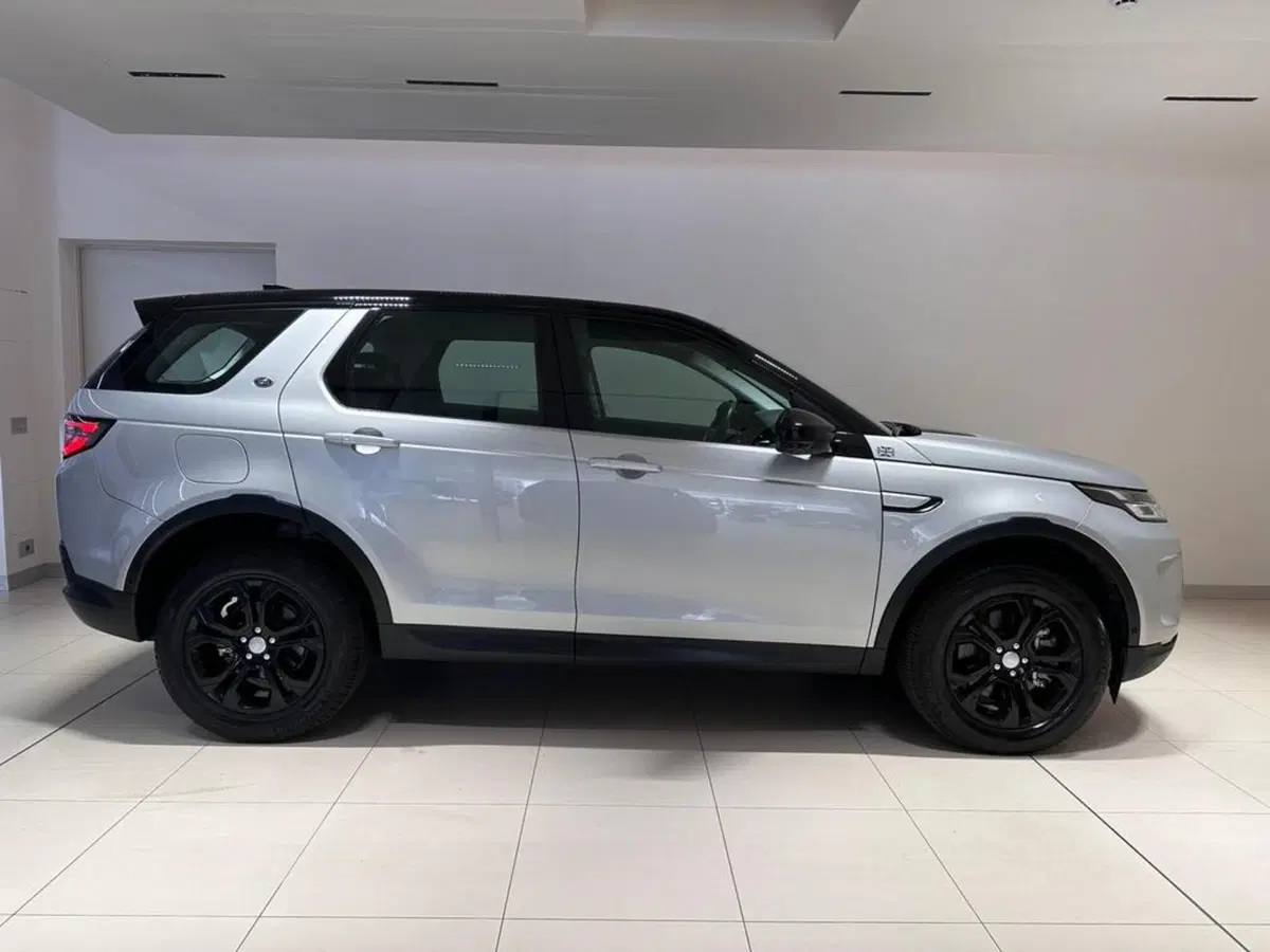 Land Rover Discovery Sport usata a Varese (6)