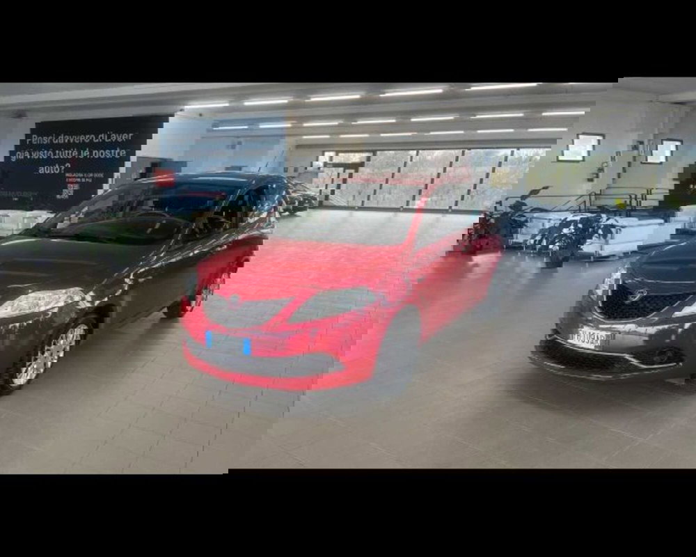 Lancia Ypsilon usata a Bologna