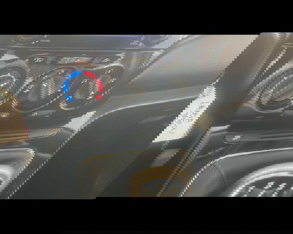 Lancia Ypsilon usata a Bologna (19)