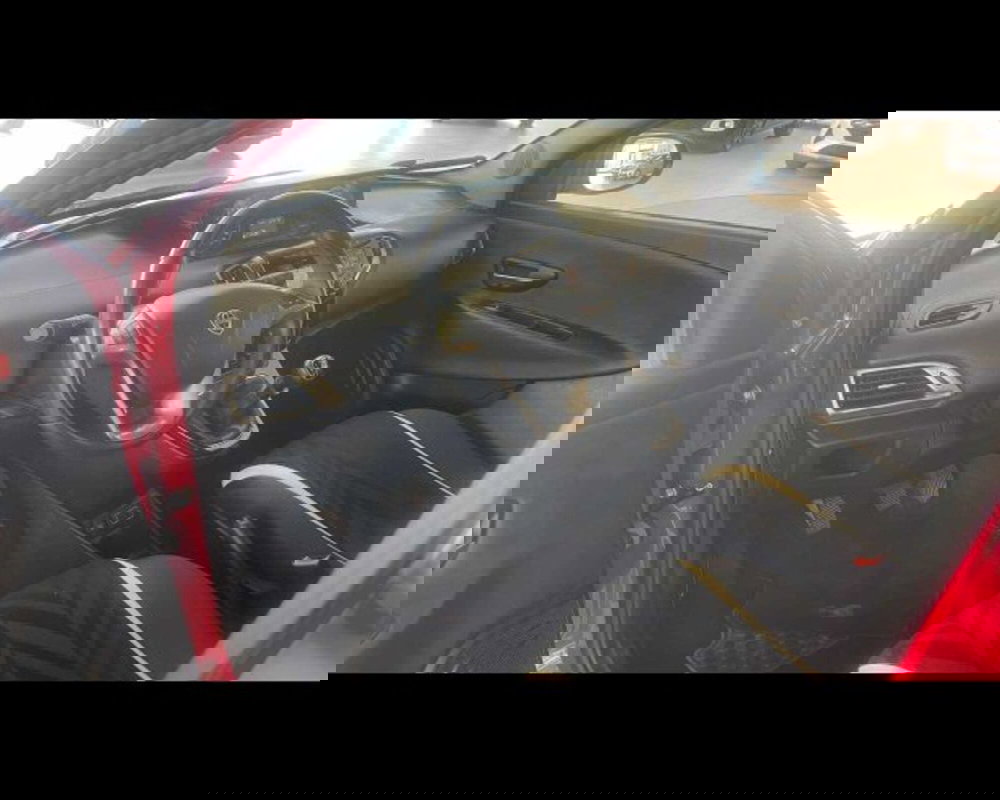 Lancia Ypsilon usata a Bologna (4)