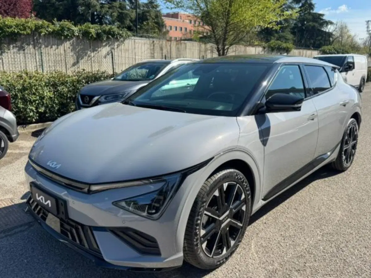 Kia EV6 nuova a Bologna