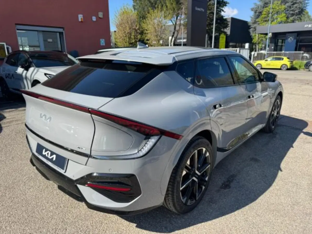 Kia EV6 nuova a Bologna (6)