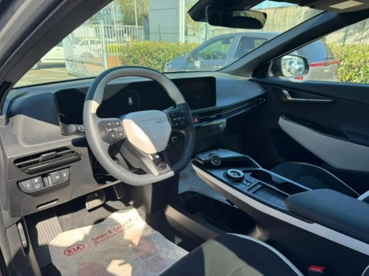 Kia EV6 nuova a Bologna (9)