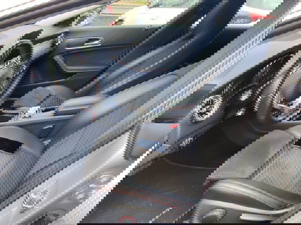 Mercedes-Benz CLA Shooting Brake usata a Catania (14)