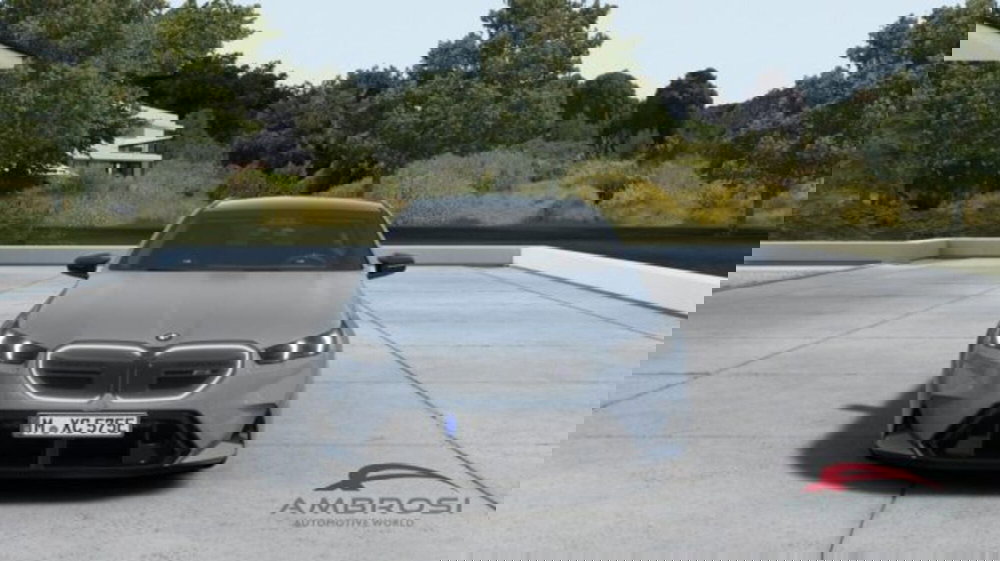 BMW Serie 5 Touring nuova a Perugia (4)