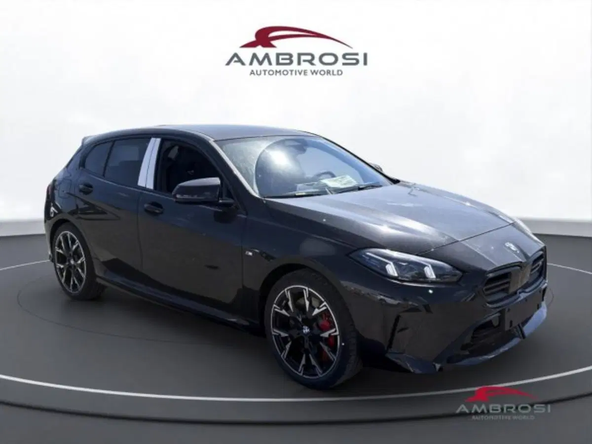 BMW Serie 1 nuova a Perugia (2)