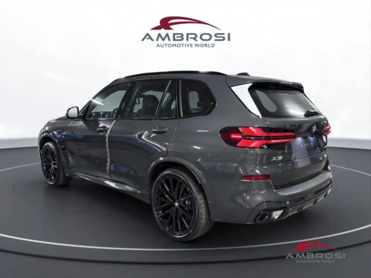 BMW X5 nuova a Perugia (4)