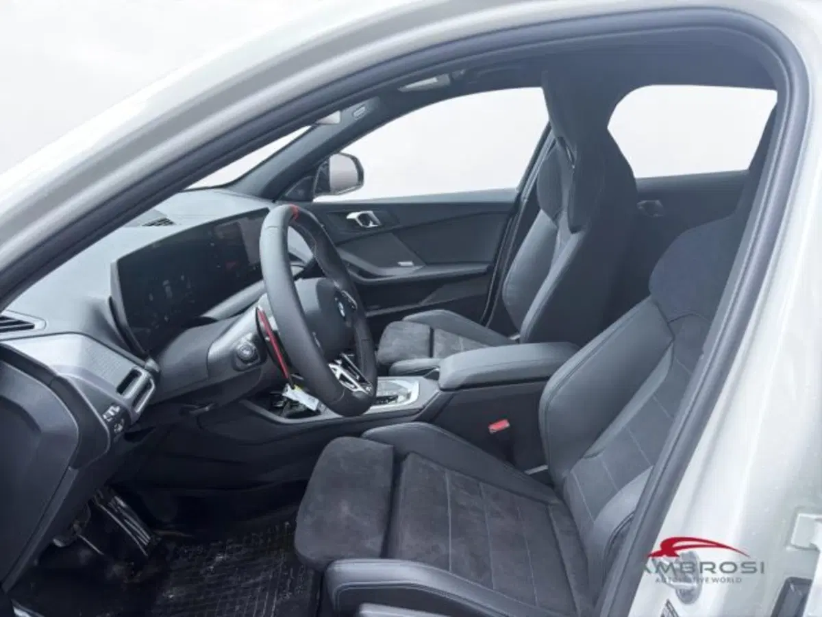 BMW Serie 1 nuova a Perugia (10)
