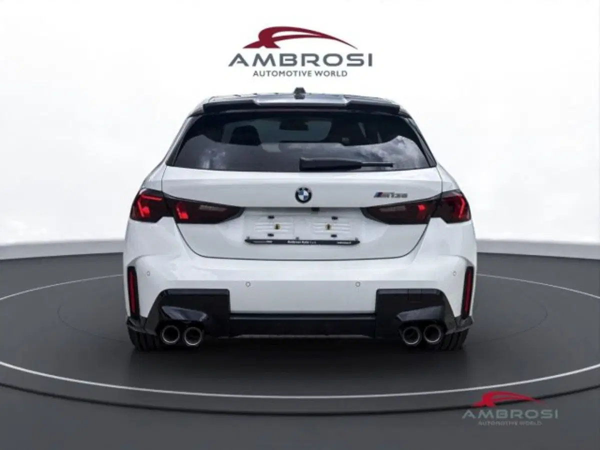 BMW Serie 1 nuova a Perugia (8)