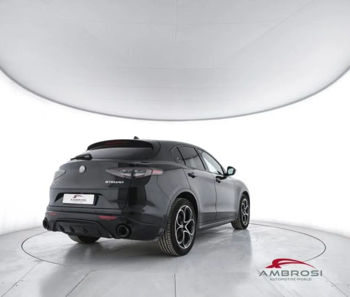 Alfa Romeo Stelvio usata a Perugia (3)