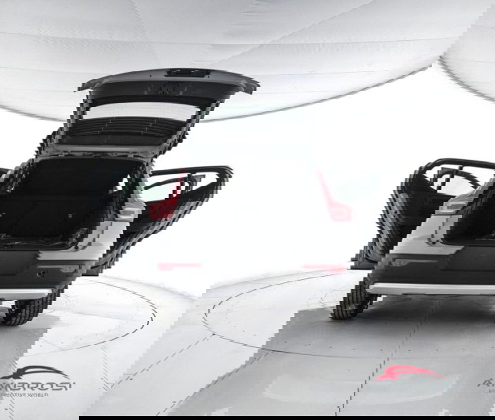 Volvo XC40 nuova a Perugia (7)